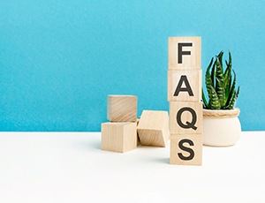 FAQ blocks from a cosmetic dentist in Harrisburg