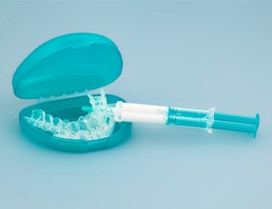 an example of an at-home teeth whitening kit